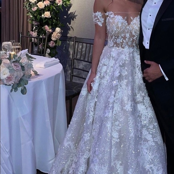 Berta 19-02 Wedding Bridal gown - Picture 4 of 5